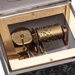 Halcyon Days Commemorative & Limited Editions*Platinum Jubilee Royal Residences Musical Box