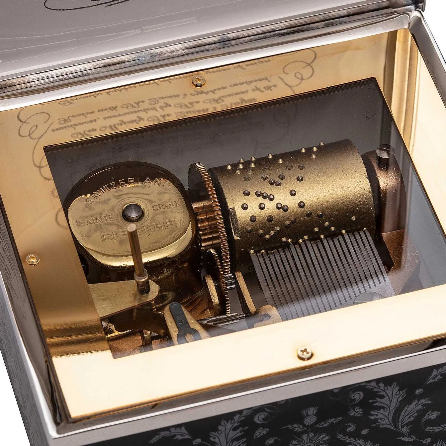 Halcyon Days Commemorative & Limited Editions*Platinum Jubilee Royal Residences Musical Box