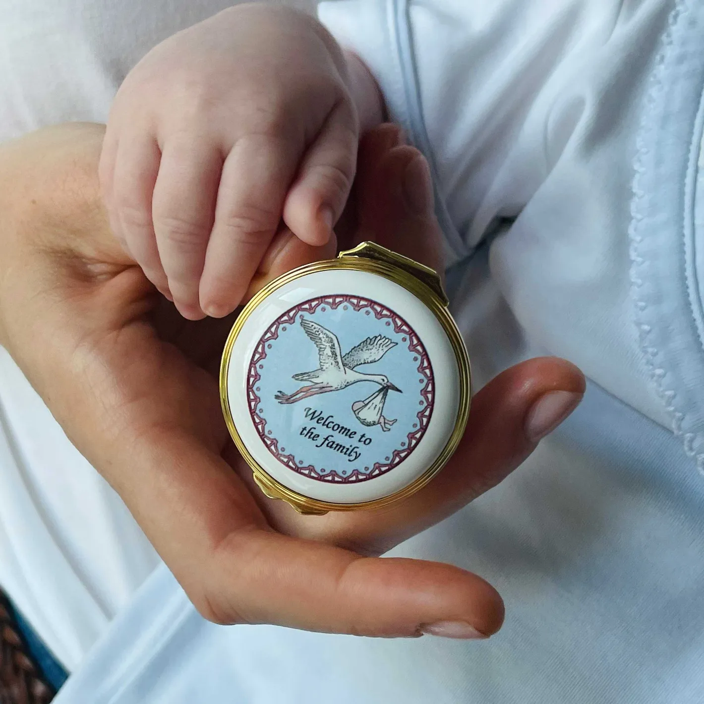 Halcyon Days Personalisation*Welcome To The Family Enamel Box